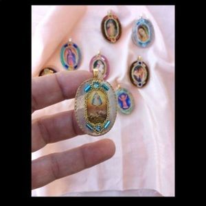 Jewelry : Glass Pendants